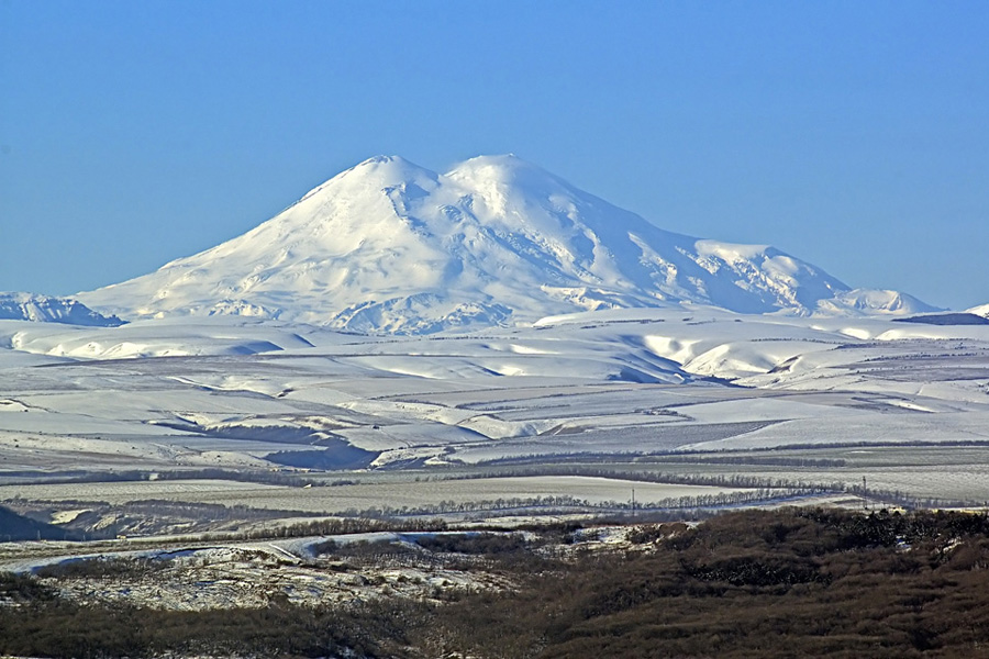 驕傲！山美股份歐洲員工勇攀歐洲第一峰-厄爾布魯士峰