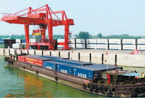 河南再開新精品航線，砂石運(yùn)輸直達(dá)長江口