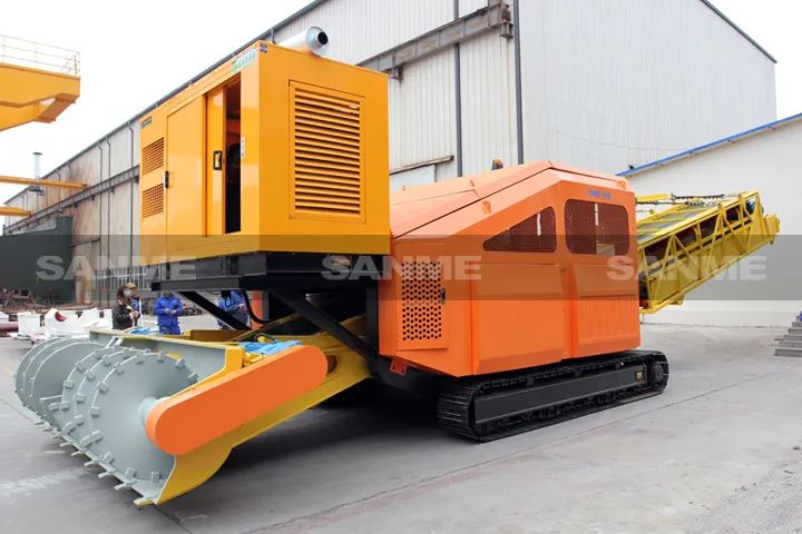 顛覆傳統(tǒng)裝車方式，山美履帶式取料機(jī)助您實現(xiàn)降本增效、節(jié)能減排！