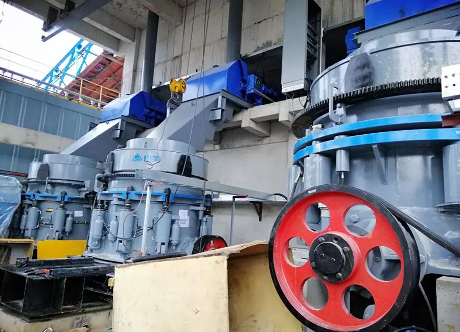 SMS系列多缸液壓圓錐破碎機(jī)，精品骨料生產(chǎn)線的理想選擇