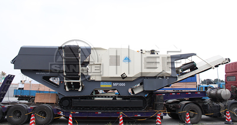 與傳統(tǒng)的固定式破碎機相比，移動破碎站有哪些特點？