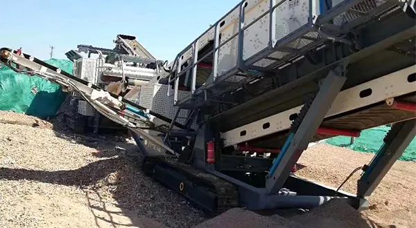 時(shí)產(chǎn)值近600萬(wàn)！山美移動(dòng)式破碎篩分一體站助力江蘇高碳鉻鐵礦破碎項(xiàng)目建設(shè)