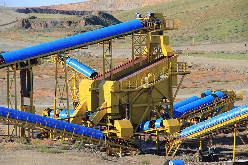 機(jī)制砂生產(chǎn)線選固定式還是移動式？理性選擇提升生產(chǎn)效率