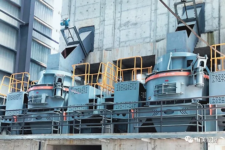 VC7系列立式?jīng)_擊破碎機(jī)——多領(lǐng)域適用，展現(xiàn)強(qiáng)大實(shí)力